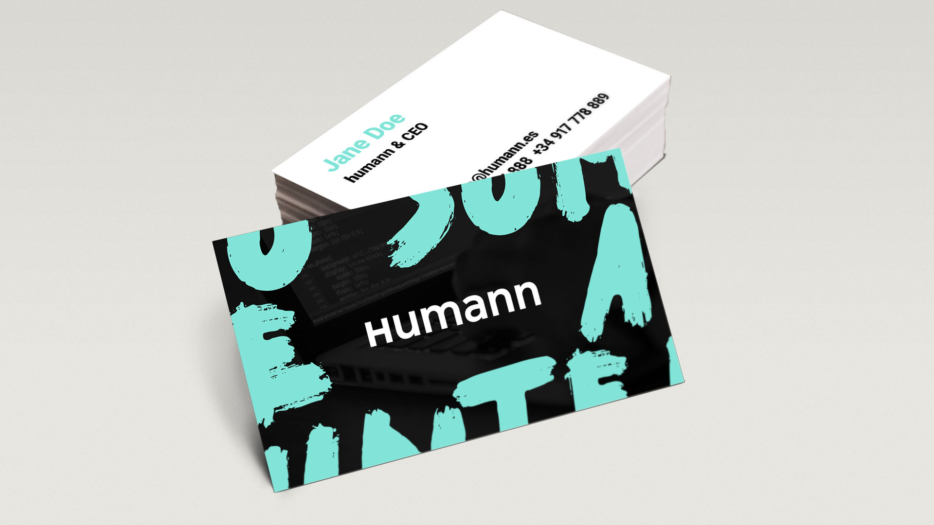 Design of corporate pieces for Humann, 2019.