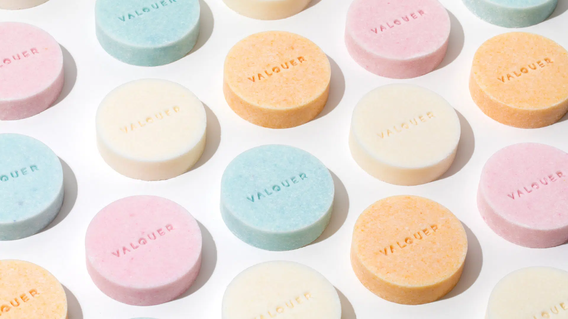 Diseño de producto y packaging para champú sólido, Valquer, 2019 Diseño de producto y packaging para champú sólido, Valquer, 2019